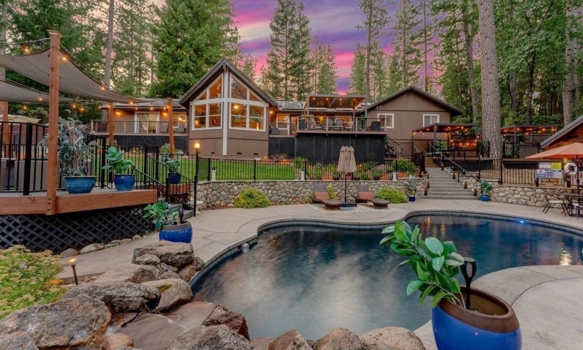 Foresthill Ski Chalet | Mountain Family Resort Pool Hot Tub Games 3 Decks Events Separate Cost