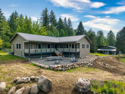 Marmot House | Mt Hood Home Indoor Pickleball Court Sleeps 12