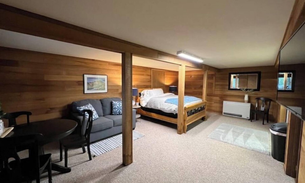 Greenville House | Mt. House Studio - Work Traveler - Hot Spring