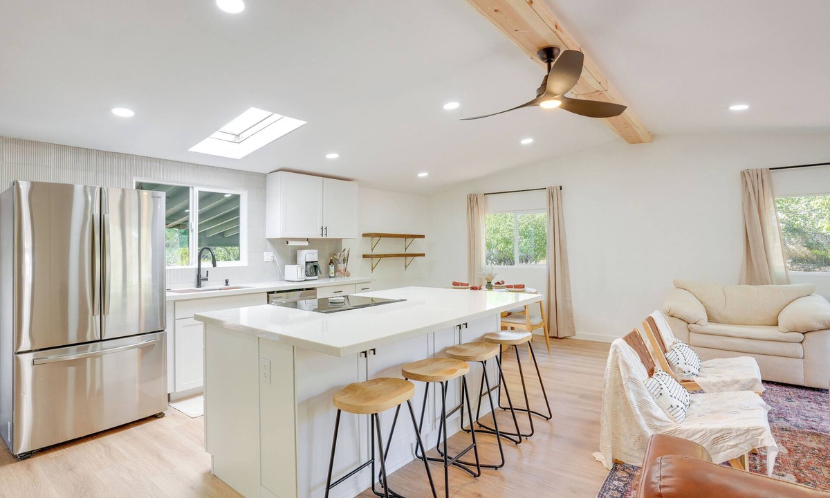 West Sedona Cottage | Mtn Views: Bright & Airy Sedona Home!