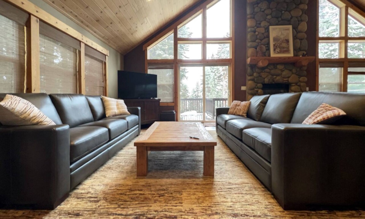 Truckee House | Muhlebach Family Retreat - A Luxury Mountain Getaway