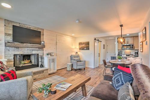 Bend House | 'Nature Retreat' at Seventh Mountain Resort!