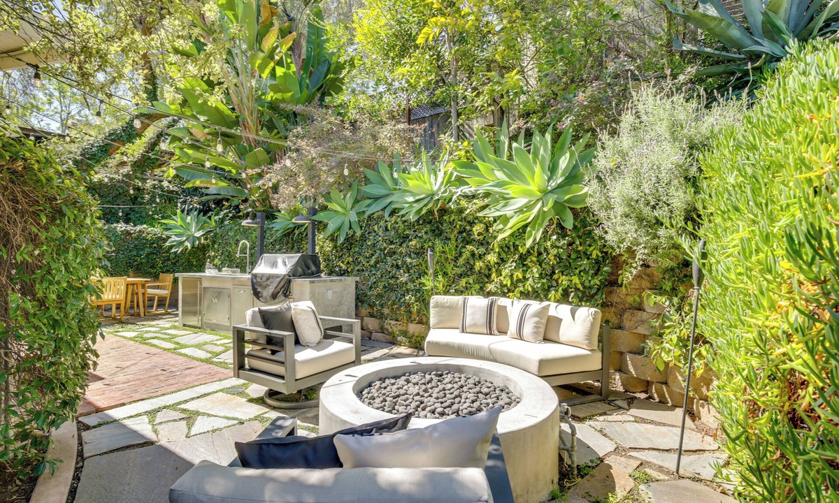 South Park Cottage | Near Balboa Park & Comic-Con: Gem w/Private Yard!