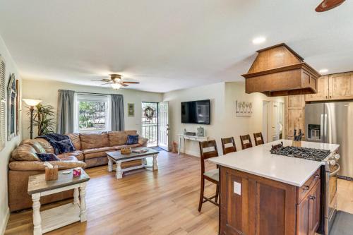 Pinetop-Lakeside House | Near Woodland Lake Park: Home w/Fire Pit!
