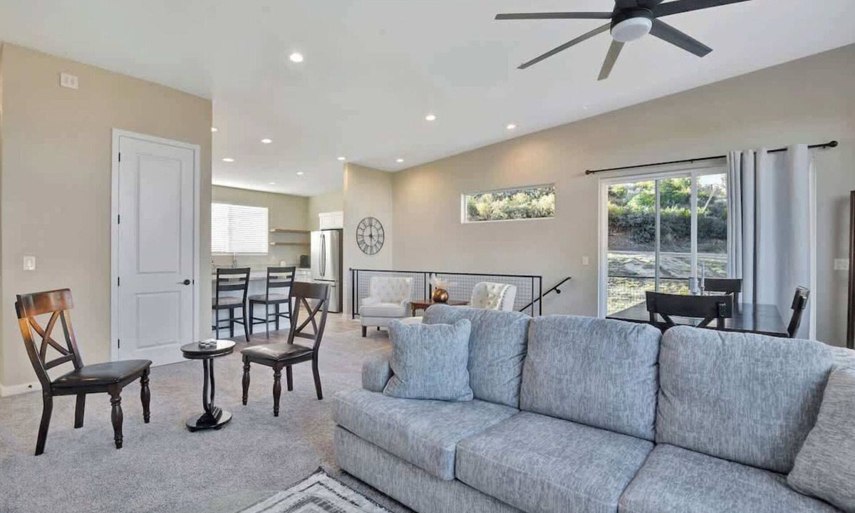 Diamond Valley House | *New Listing!* Central to Everything!