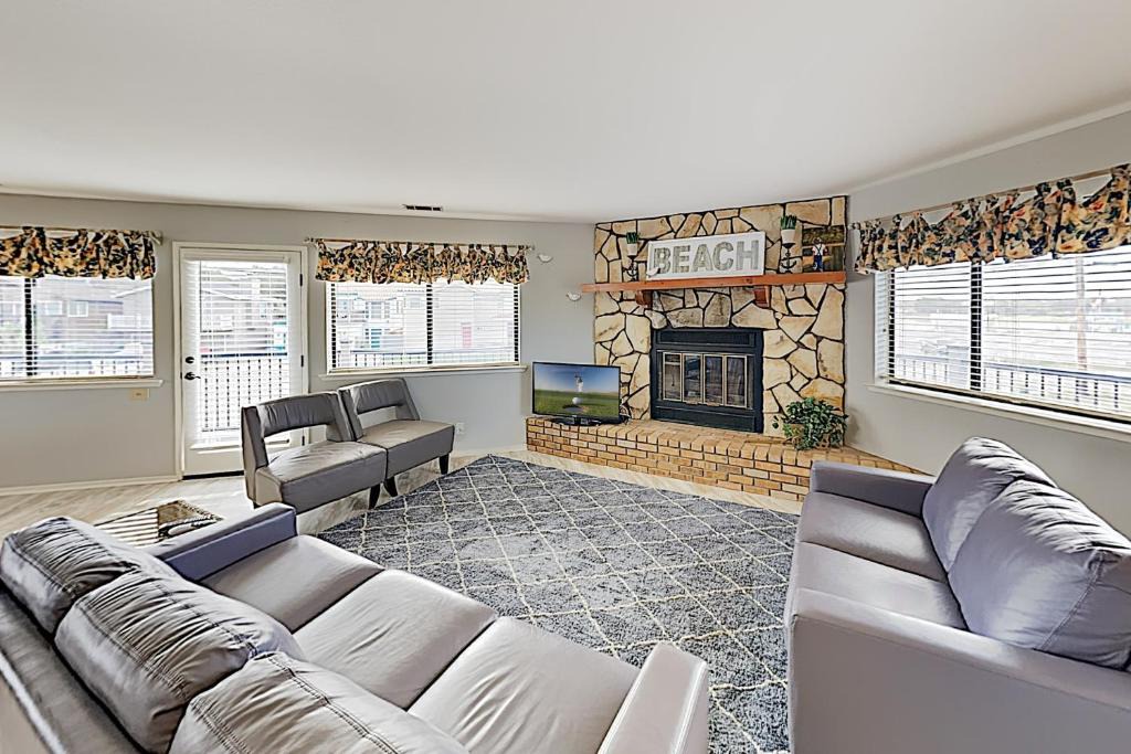 Oceano House | New Listing! Oceano Getaway - Walk to Beach! home