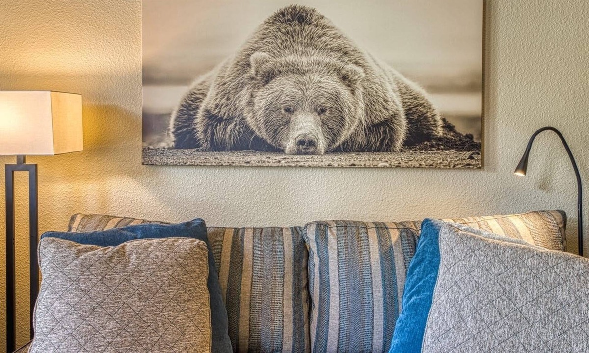 Olympic Valley Condo | New Remodeled Squaw Valley Condo with Great View