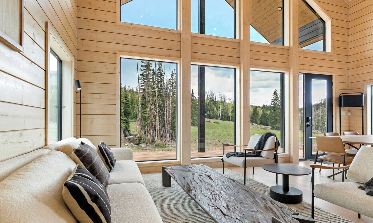 Brian Head Cabin | New Scandinavian Cabin in Brian Head