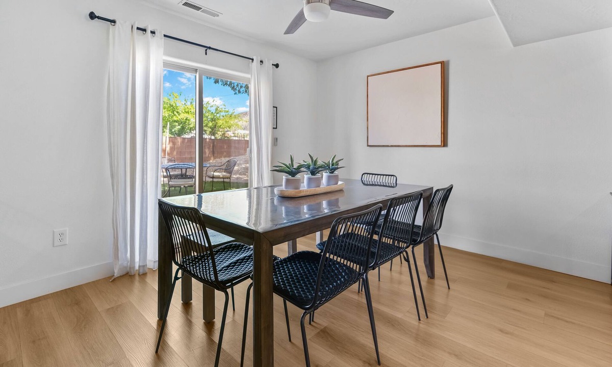La Verkin House | Newly Remodeled Home Near Zion - Wifi - Self Checkin/Out - Outdoor Grill