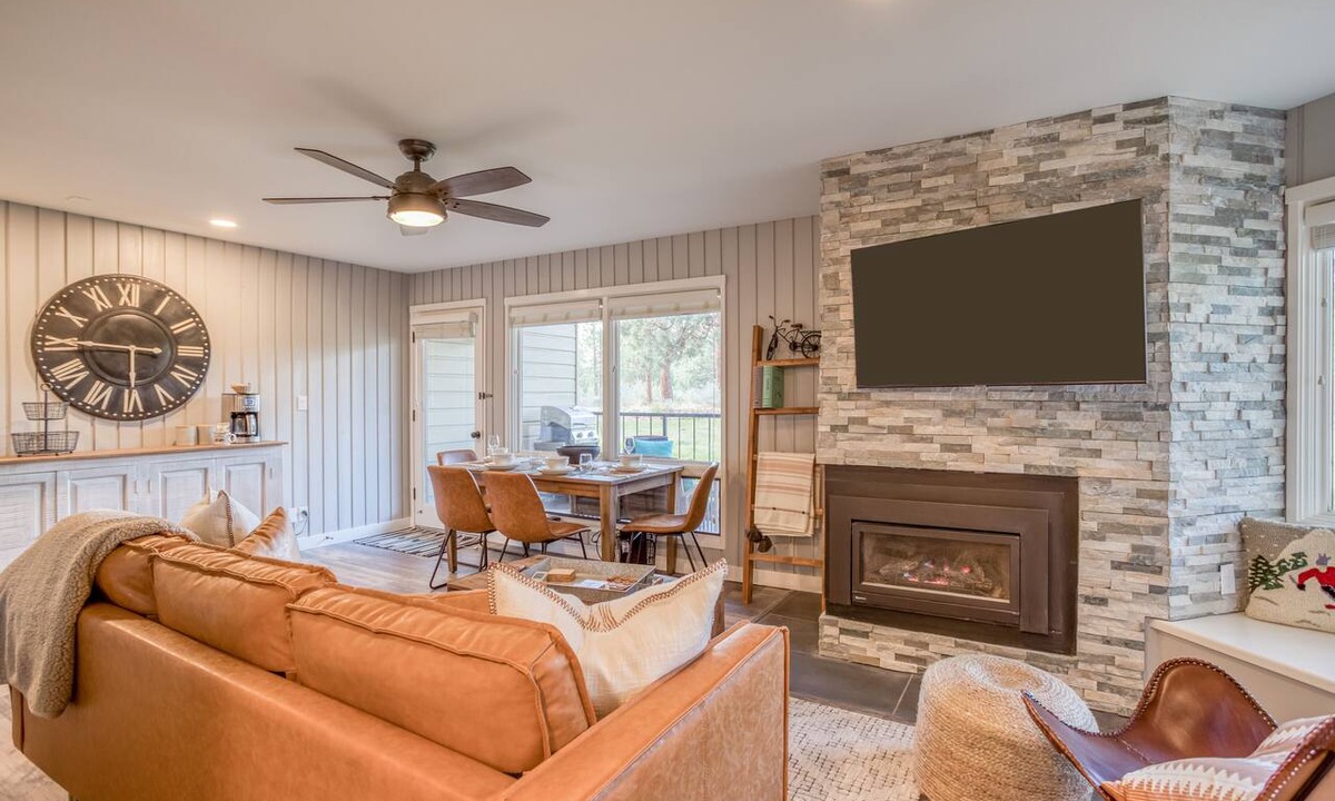 Century West Condo | Newly Renovated, 2 Bedroom Corner Condo with Access to Pool, Hot Tubs