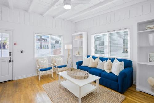 West Newport House | Newport Beach Cottage B