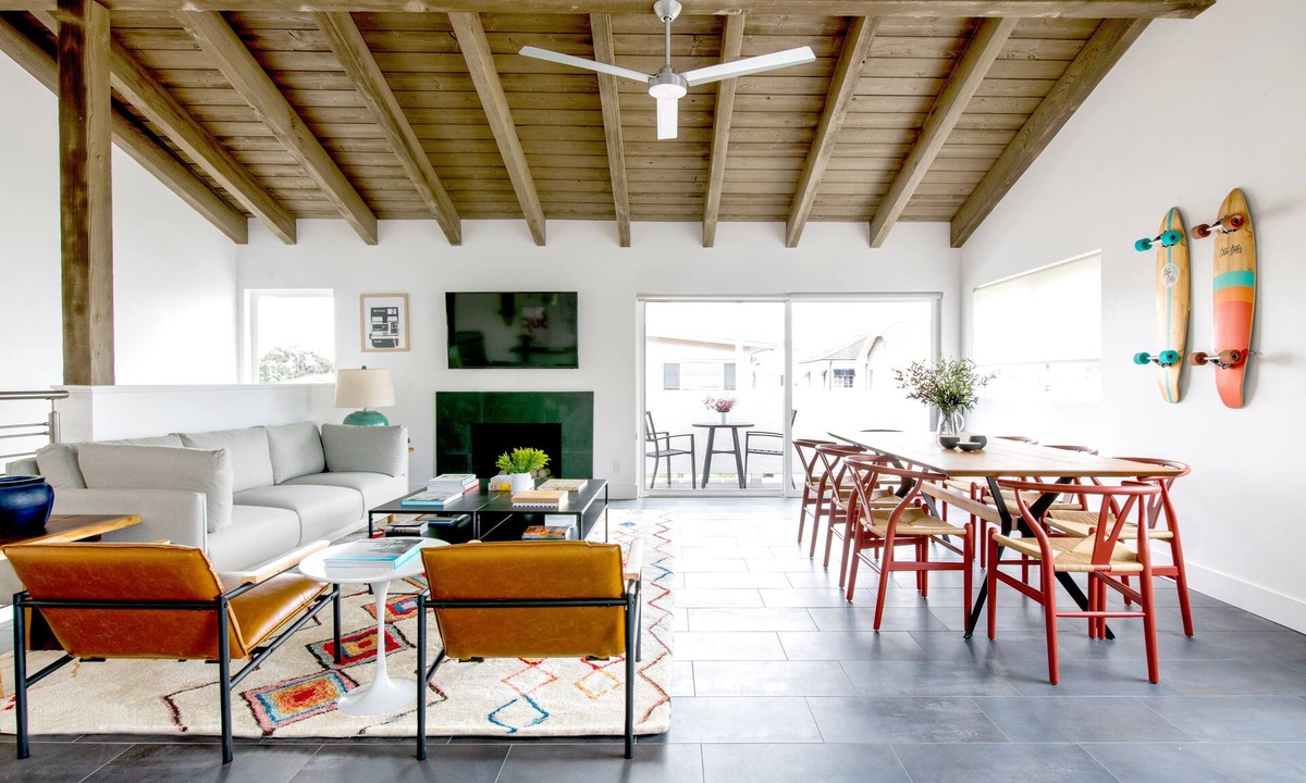 Newport Shores House | O'Neill II by AvantStay | Coastal Paradise | Steps from Beach | Newly Renovated!