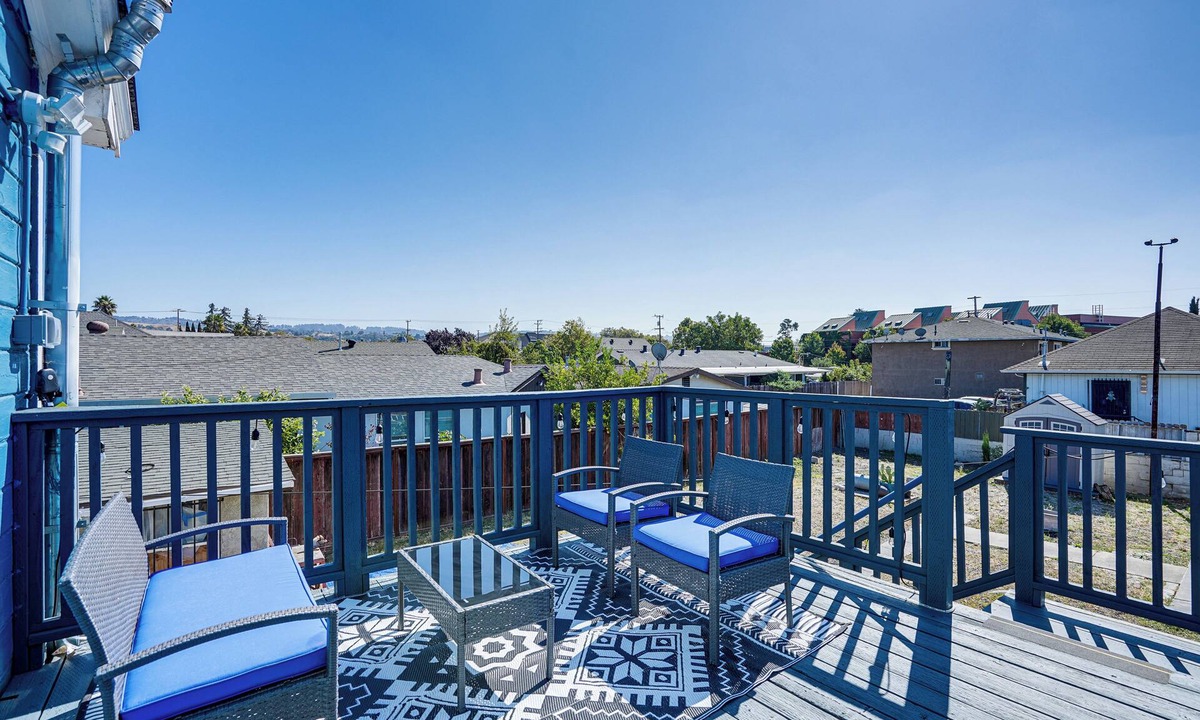 Oakland Apartment | Oakland Apartment: 8 Mi to Dtwn!