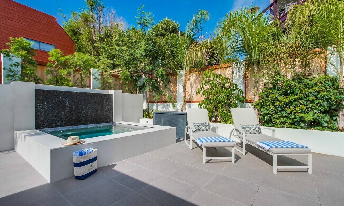 Del Mar Heights House | Oasis Del Mar 4 | Coastal 4BR Walk to Beach + Spa