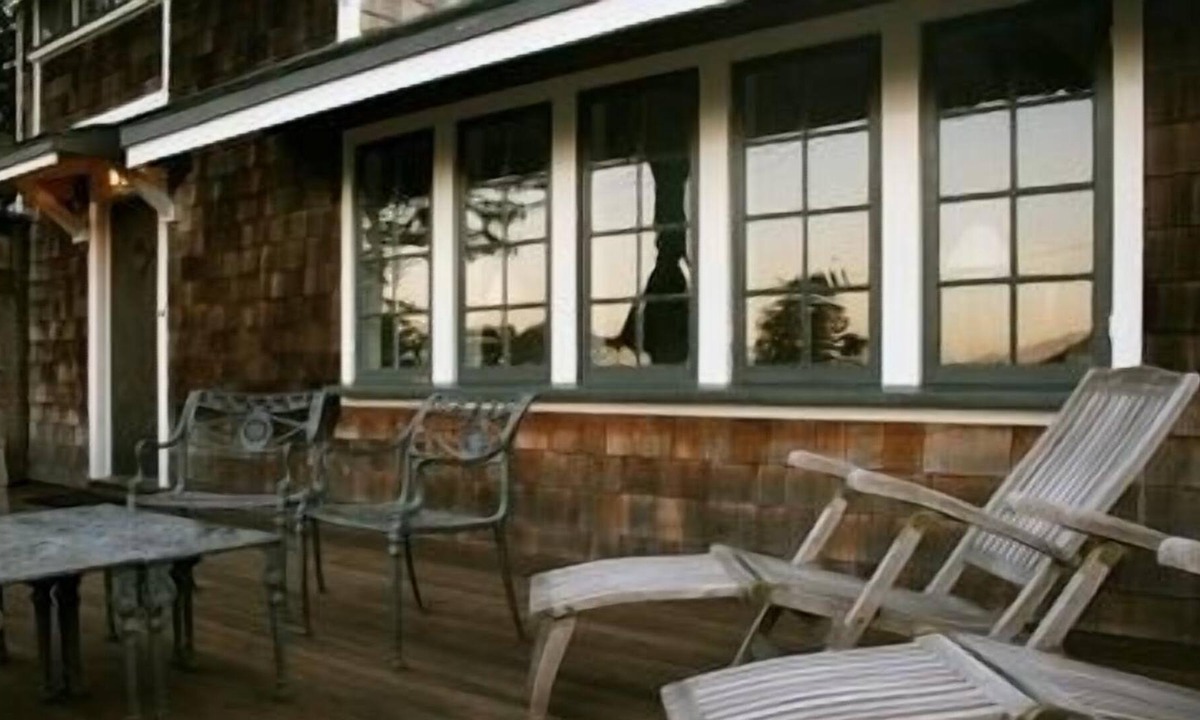 Bolinas Cottage | Ocean View Shingled Beach Cottage