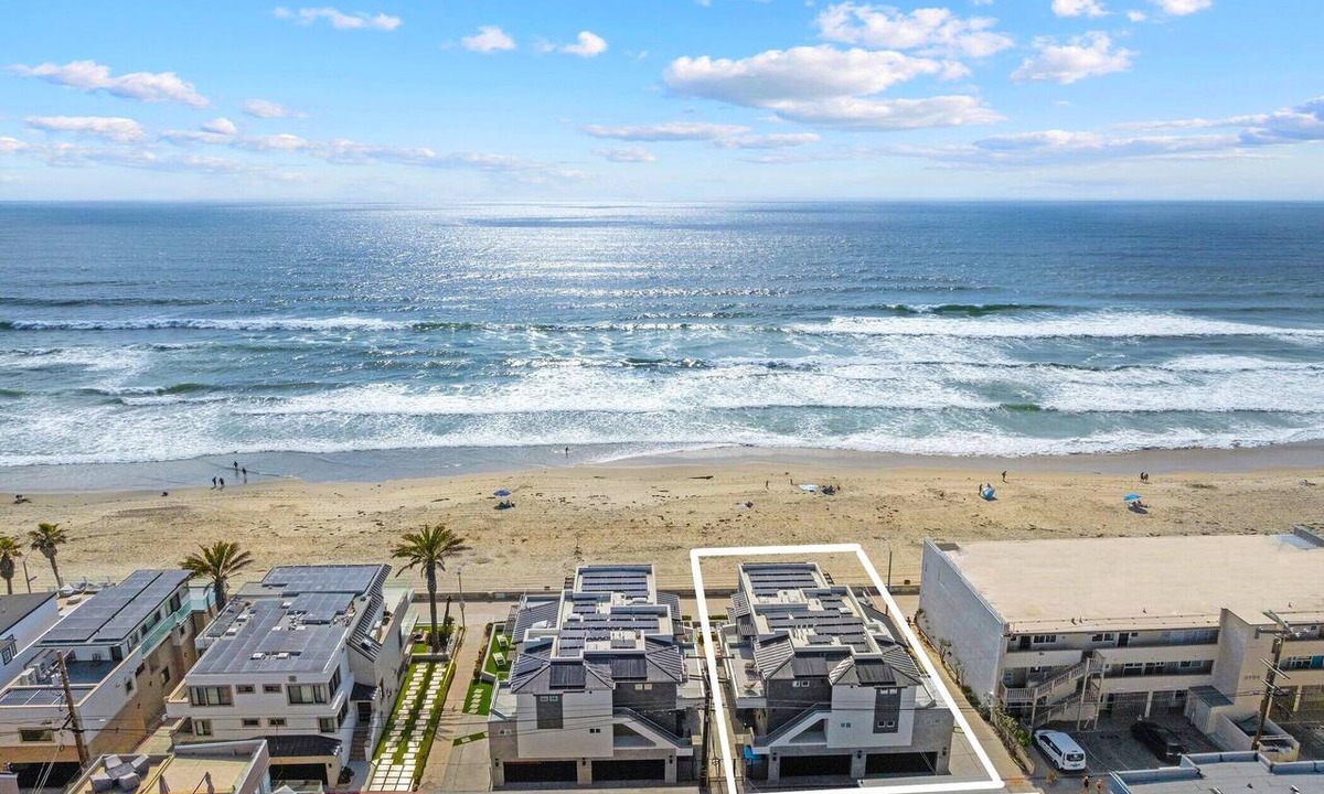 Mission Beach Condo | Oceanfront Designed for a Family Beach Vacation