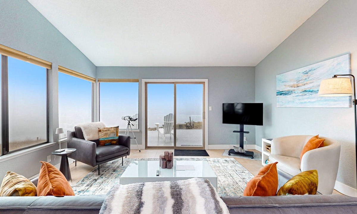 Albion House | Oceanfront Home w/Private Hot Tub, Deck, WiFi, & Spectacular Views