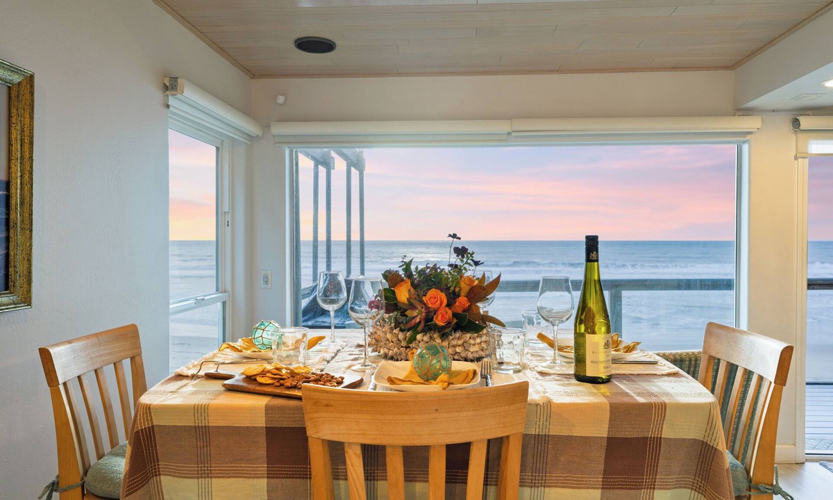 La Selva Beach House | Oceanfront La Selva Beach Home w/Fireplace, Views & Beach Access | Sand Castle