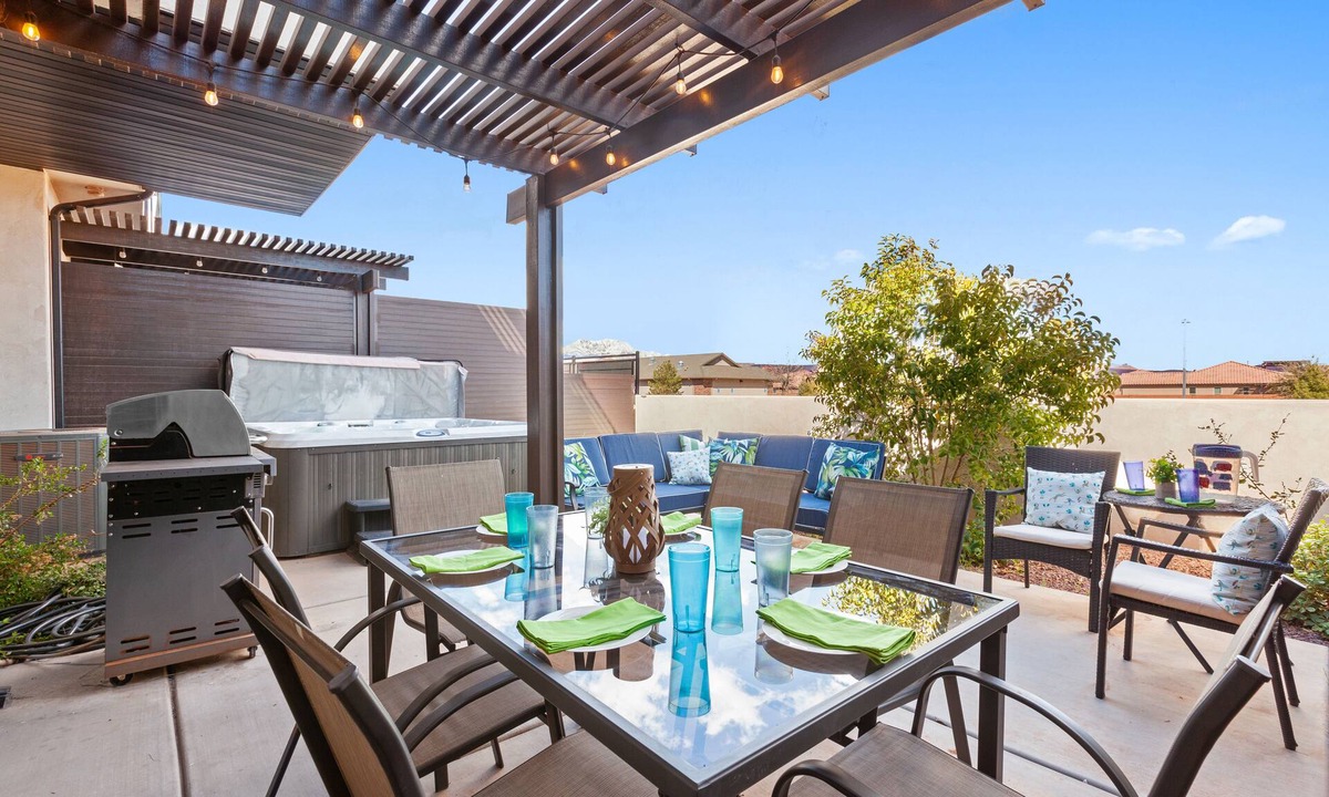 Santa Clara House | Ocotillo Springs Resort 69: 3bd, 3.5 bath with a Private Hot Tub, Fire Pit, and Private Patio