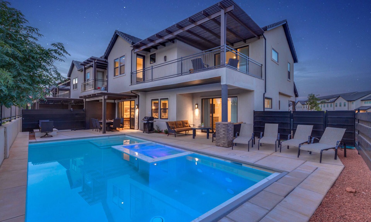 Santa Clara House | Ocotillo Springs Resort 47 & 48 Retreat, Connected homes sleeps 31 guest w/Private Pool & Hot Tub