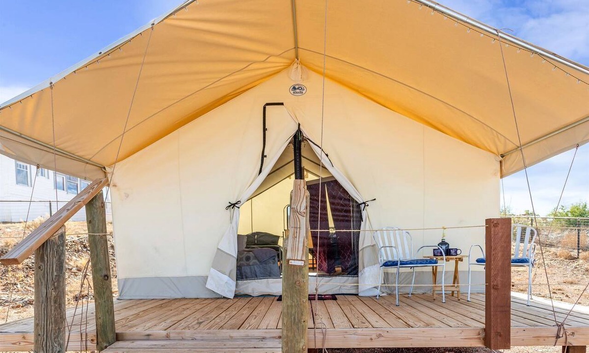 Tombstone House | Off-Grid Tented Cabin, Perfect for a Getaway in the Best Vacation Spot for Couples, Brisbee, Arizona