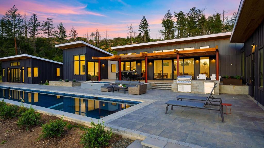 Glen Ellen House | Olive Oak by AvantStay