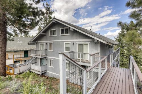 Tahoe Village Apartment | Orion Ridge Retreat