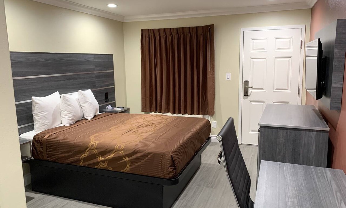 Southwest Anaheim Hotel | Pacific Inn Anaheim