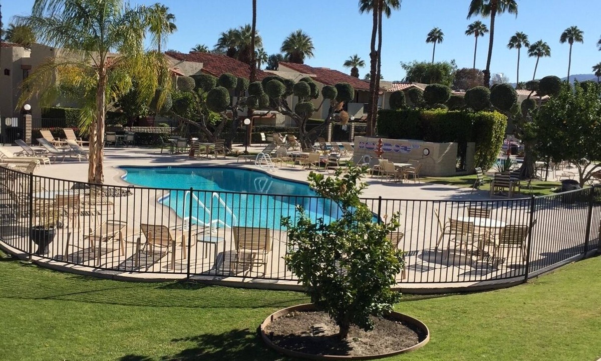 Sunrise Vista Chino Condo | Palm Springs 2 bed/2bath condo - Great Location/Resort like setting - 2 pools