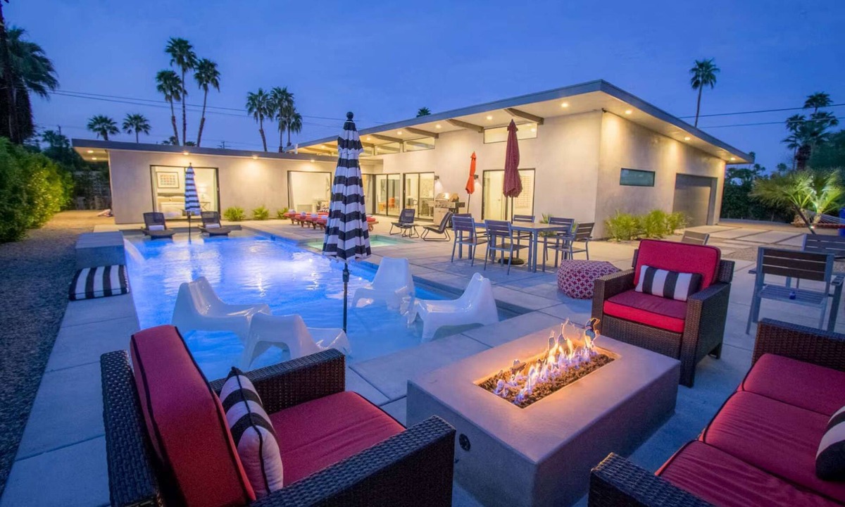 Palm Springs House | Palms at Park As Seen in Dwell Heated Pool, Spa, Mountain Views