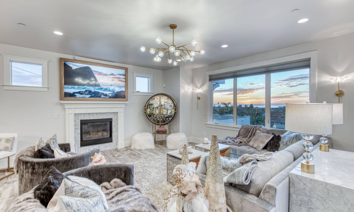 Grover Beach House | Papillon House a luxury escape with sunset ocean- 2 Master En-suites