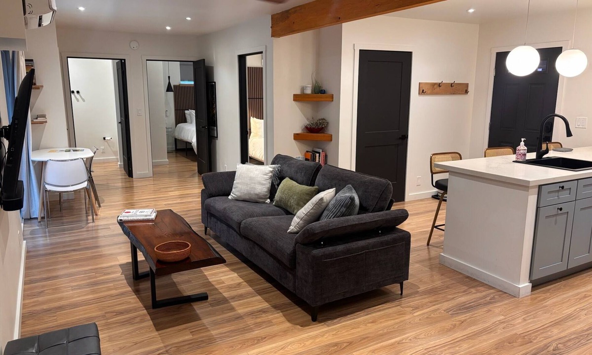 Myers Flat House | Parkway Grove on the Ave. of the Giants, 3 Bedroom w/Spa Showers & pvt hot tub