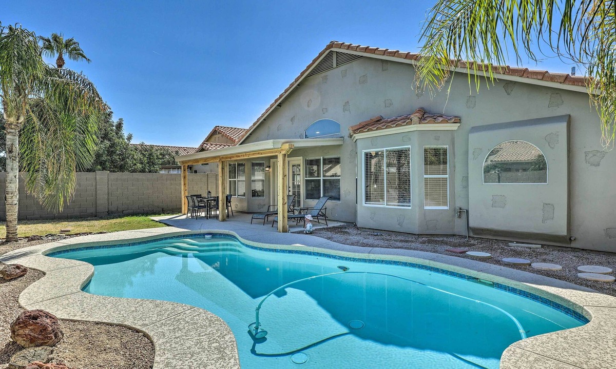 Monarch House | Patio + Fenced Yard: Family Retreat in Phoenix!