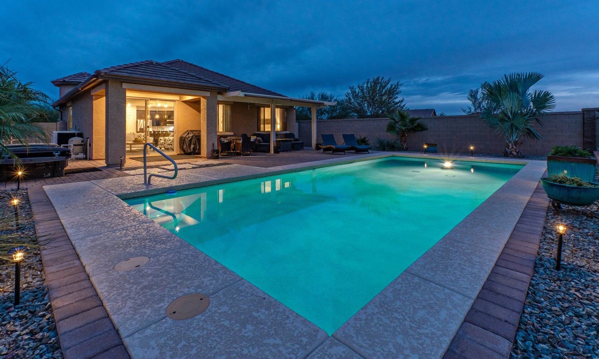 Gold Canyon House | Peaceful Location w/Sunset & Wildlife Views, Htd Pool, Hot Tub, Fire Table, 2 Bikes