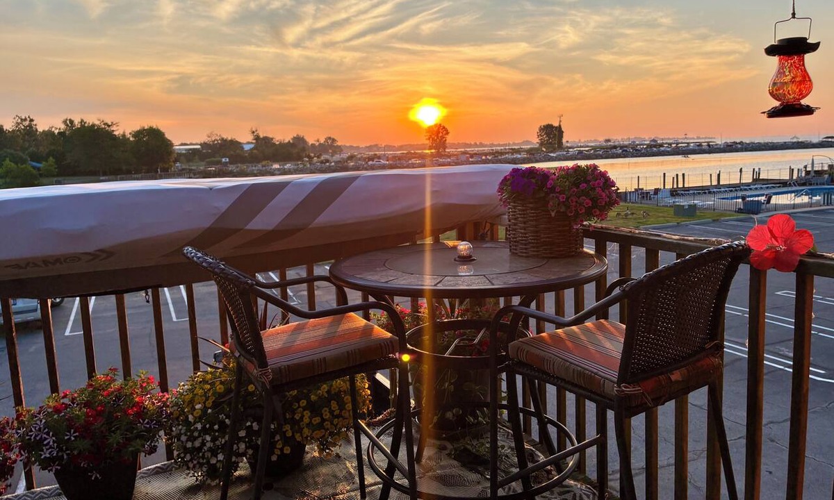 Harrison Township Apartment | Peaceful Waterfront End-Unit Loft. Fully Furnished. 2BR/2BA