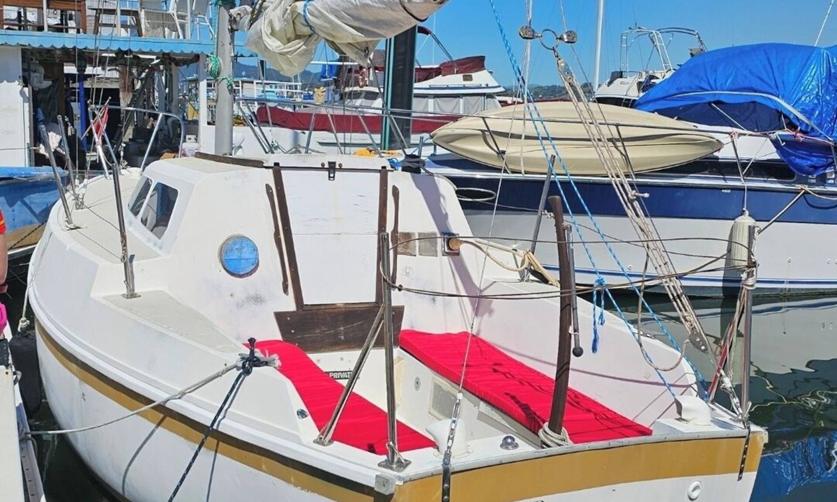 Sausalito Boat Rental | Perfect 1-bedroom boat in awesome Sausalito for a unique stay