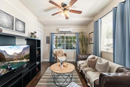 Midtown Sacramento Apartment | Perfect Location Walking Distance to Everything