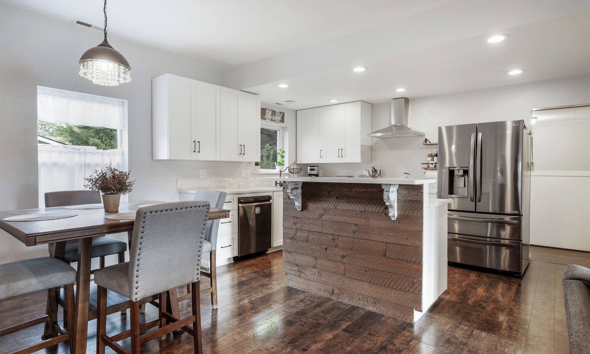Creswell House | Pet-Friendly 2Bed/2Bath Home Close to Eugene