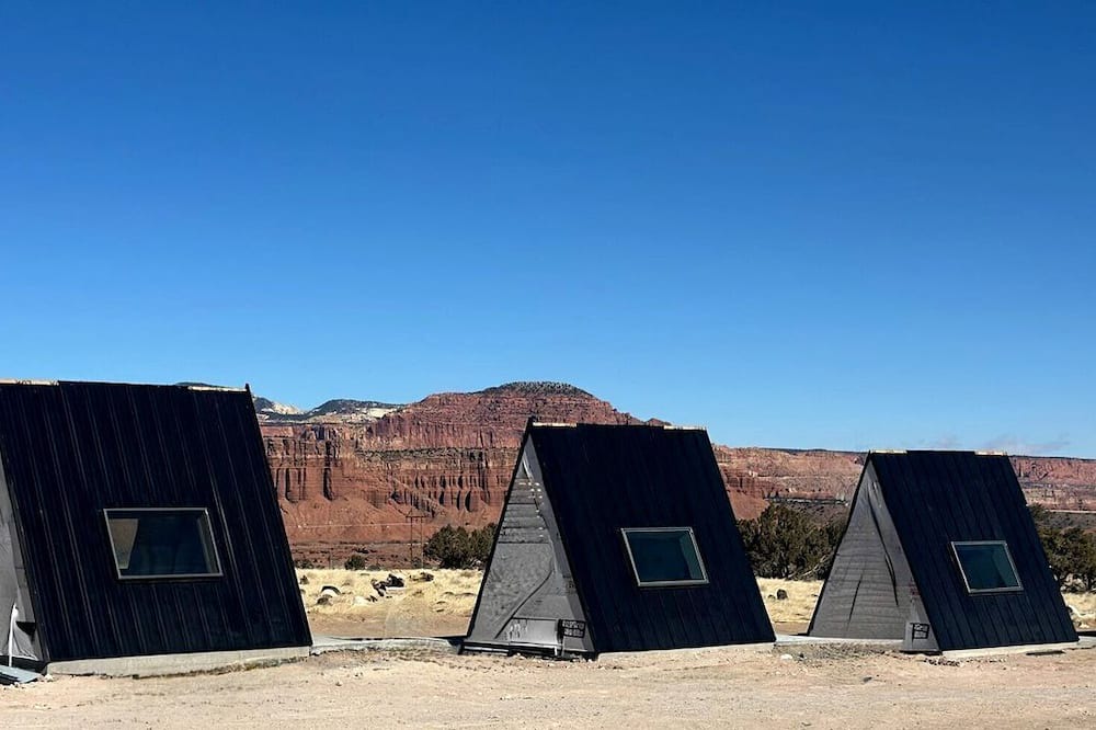 Teasdale Cabin | Pet-Friendly A-Frame Cabin with Amazing Night Sky Views near Capitol Reef National Park, Utah