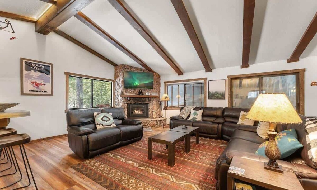 Kingswood Estates House | Pet-Friendly Tahoe Stay, Forest Views and Gas Fireplace
