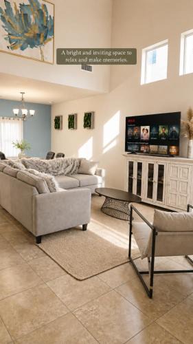 Alhambra House | Phoenix Haven Retreat Near Downtown &Attractions