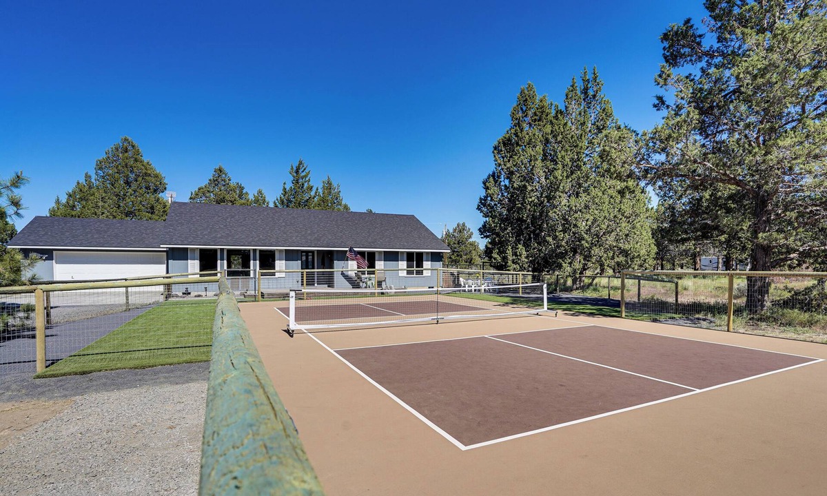 Bend House | Pickleball Country Retreat in Bend!