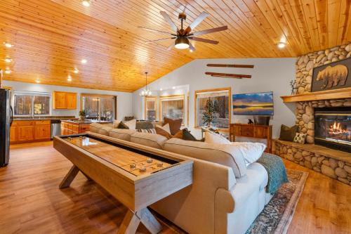 Big Bear Lake House | Pine Cottage - NEW! Shuffleboard, Pool Table, Smart TVs, Fenced Yard