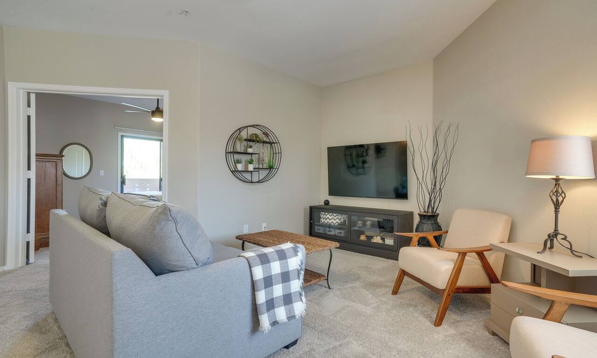 Greenway Palms Condo | Pool Access! 55 + Snowbird Retreat in Peoria