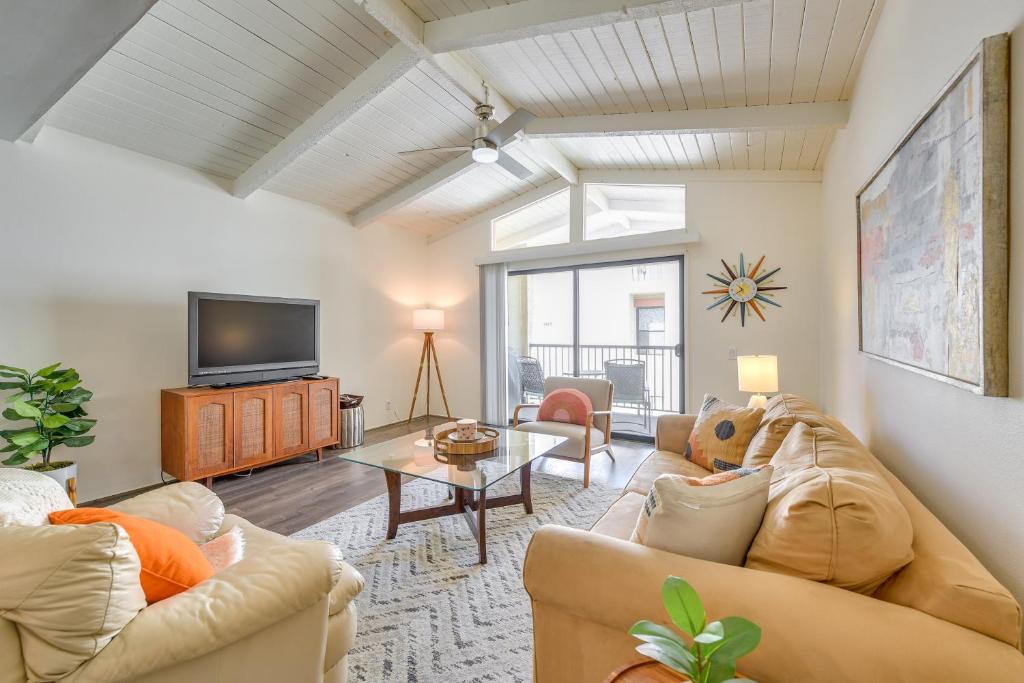 Sunrise Vista Chino House | Pool Access: Pet-Friendly Palm Springs Condo