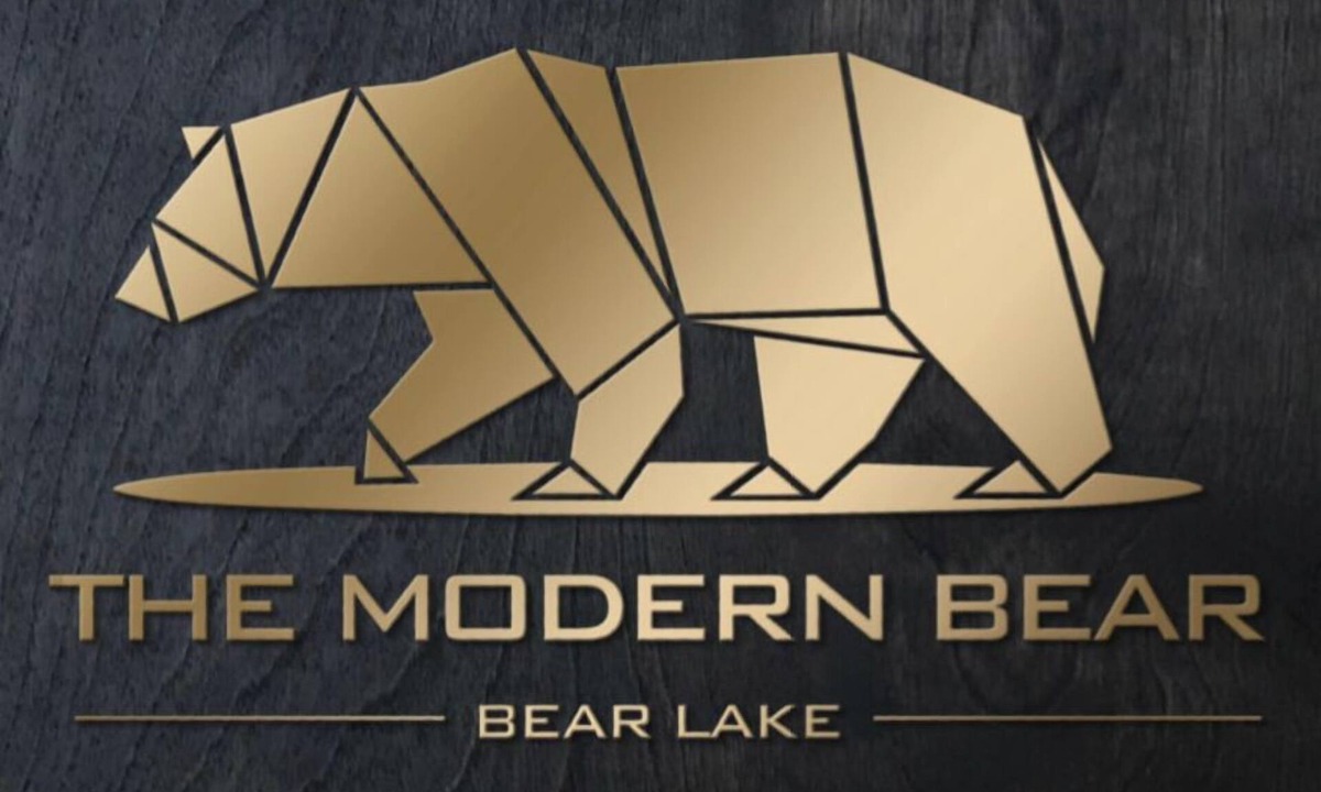 Garden City House | {POOL+BALL PIT} The Modern Bear Private Pool Sleeps 12-50