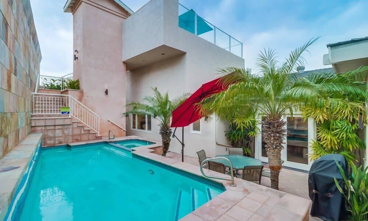 La Jolla Mesa House | Pool, hot tub, ocean views + rooftop w/ocean view