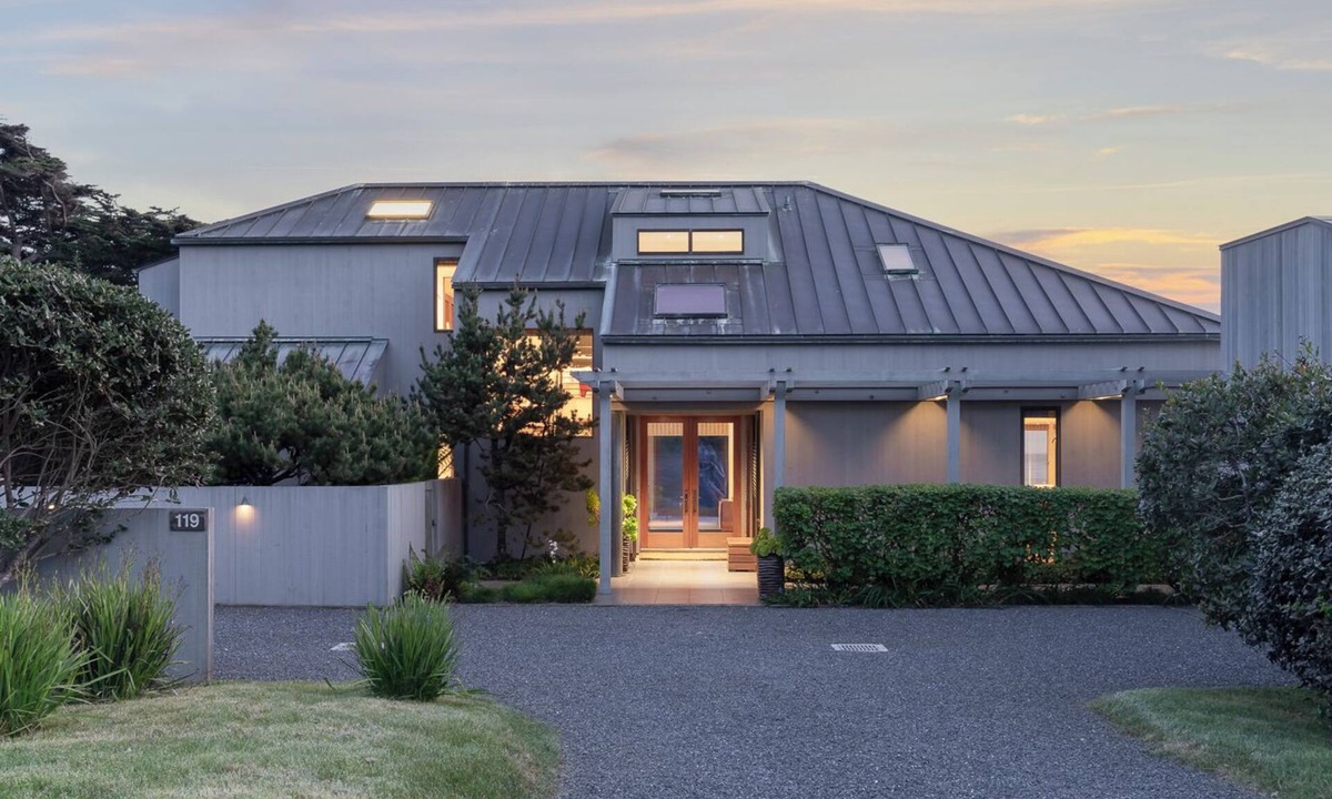 Sea Ranch House | Premium 1 acre oceanfront property