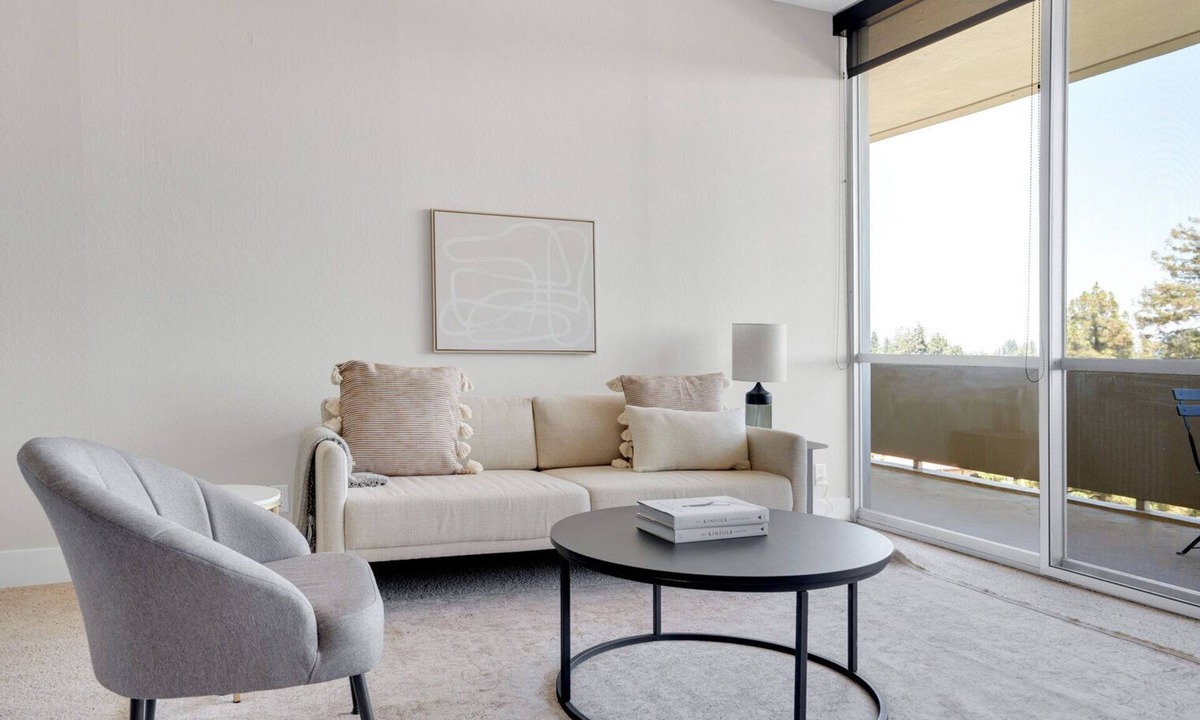University South Apartment | Premium Palo Alto 1BR w/Pool & Gym, near FB & Google, by Blueground
