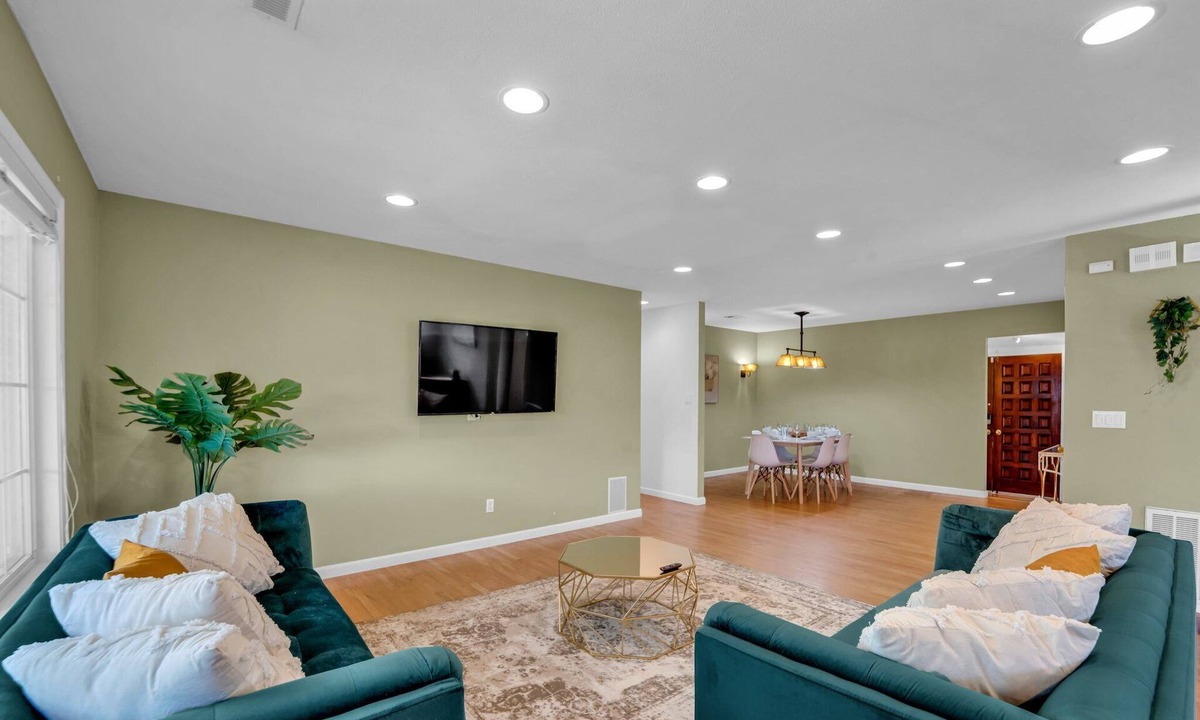 Centerville House | Private Fremont Home with Yard - easy Bay Area commute